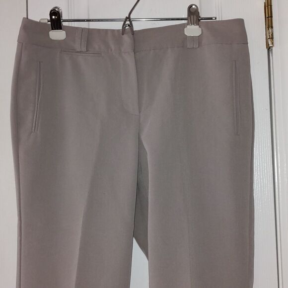 Larry Levine khaki dress capris Sz 10P - Picture 3 of 5
